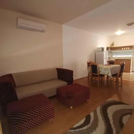 In With Two-bedrooms 3 Апартаменты