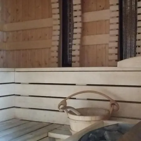 In With Two-bedrooms 3