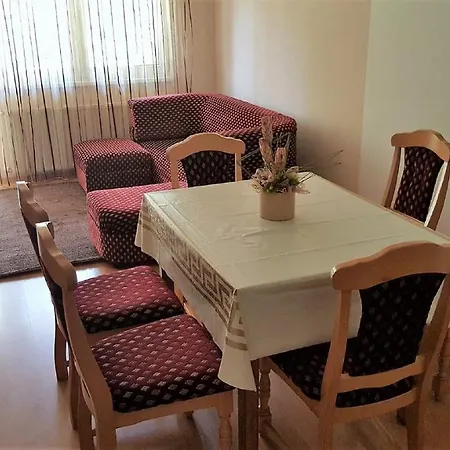 In With Two-bedrooms 3